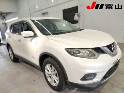 NISSAN X-TRAIL