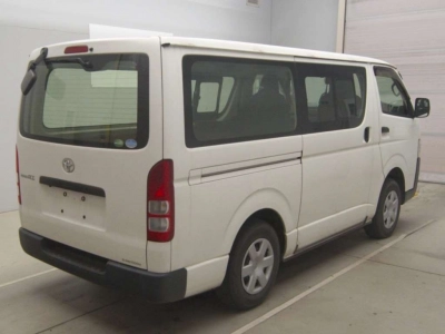 TOYOTA REGIUS VAN