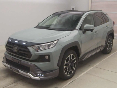TOYOTA RAV4