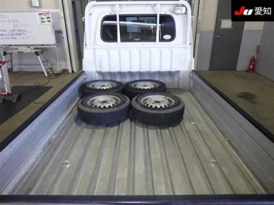 DAIHATSU HIJET TRUCK