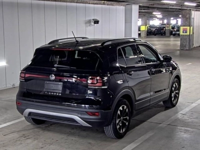 VOLKSWAGEN T-CROSS