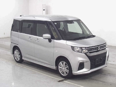 MITSUBISHI DELICA D:2