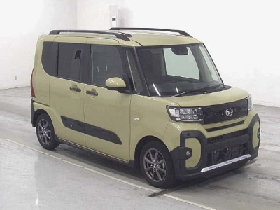 DAIHATSU TANTO FUN CROSS