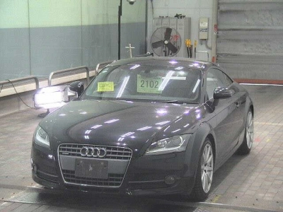 AUDI TT