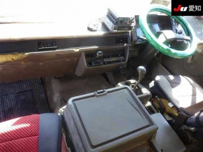 MITSUBISHI FUSO FIGHTER