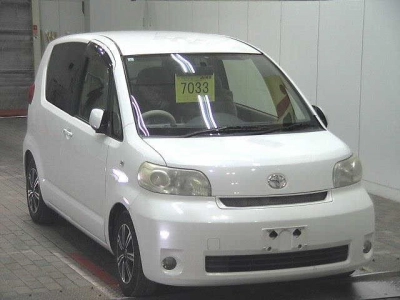 TOYOTA PORTE