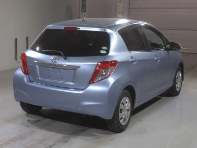 TOYOTA VITZ