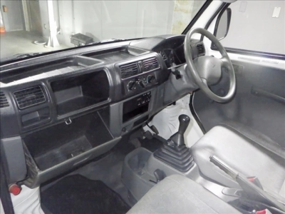 MITSUBISHI MINICAB TRUCK