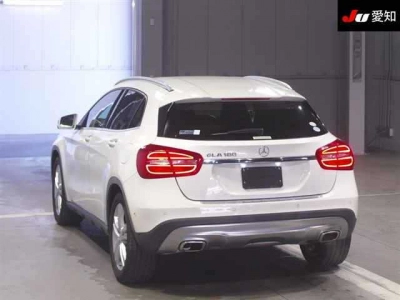 MERCEDES BENZ GLA