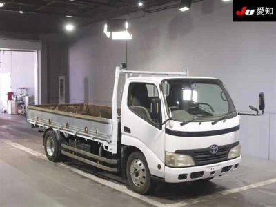 TOYOTA DYNA TRUCK
