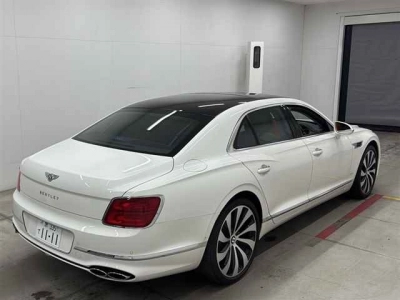 BENTLEY FLYING SPUR