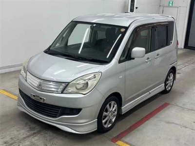 MITSUBISHI DELICA D:2