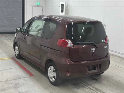 TOYOTA PORTE