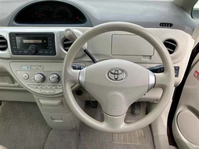 TOYOTA PORTE