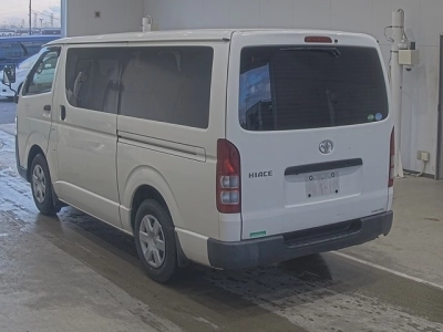 TOYOTA REGIUS VAN