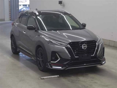 NISSAN KICKS