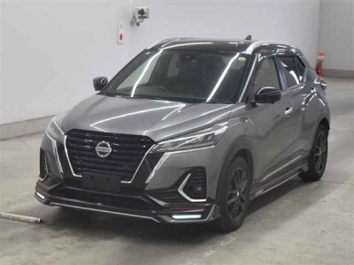 NISSAN KICKS