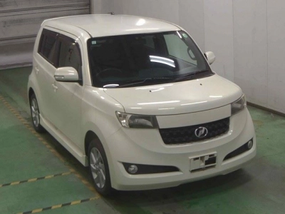 TOYOTA BB