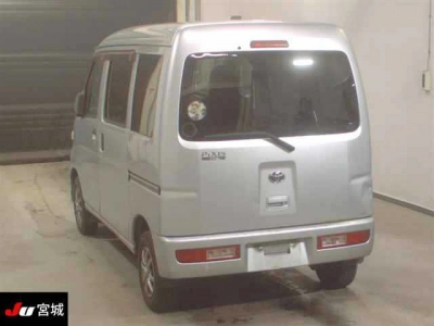 TOYOTA PIXIS VAN