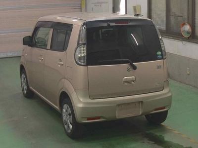 SUZUKI MRWAGON