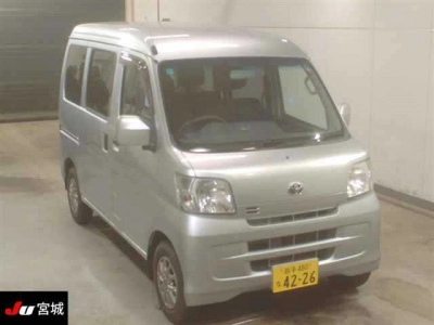 TOYOTA PIXIS VAN