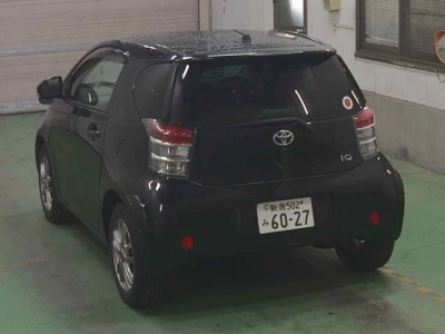 TOYOTA IQ