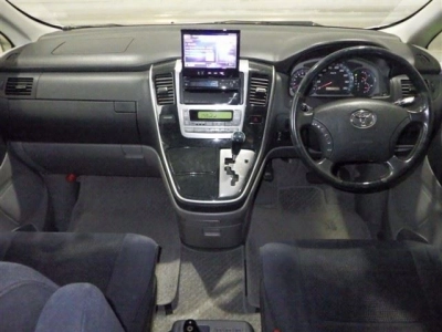 TOYOTA ALPHARD V
