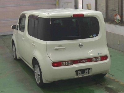 NISSAN CUBE