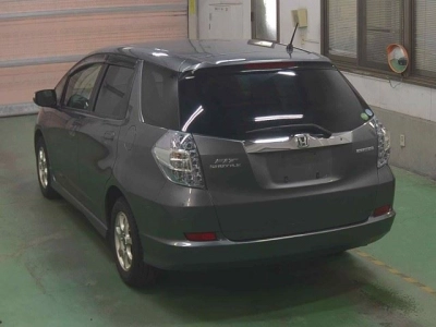 HONDA FIT SHUTTLE