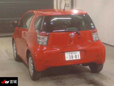 TOYOTA IQ