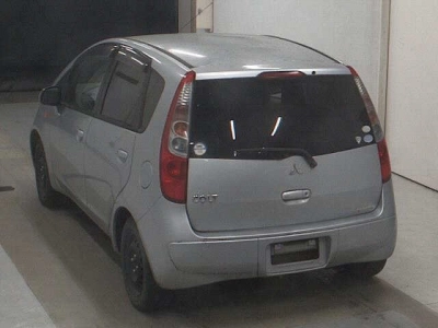 MITSUBISHI COLT