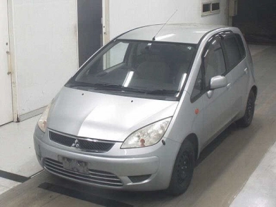 MITSUBISHI COLT