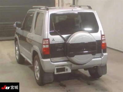 MITSUBISHI PAJERO MINI