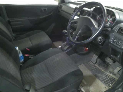 MITSUBISHI PAJERO MINI