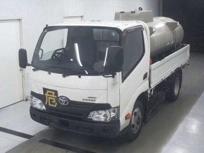 TOYOTA DYNA