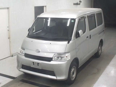DAIHATSU GRAN MAX