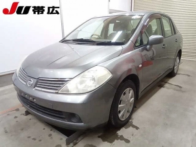 NISSAN TIIDA LATIO