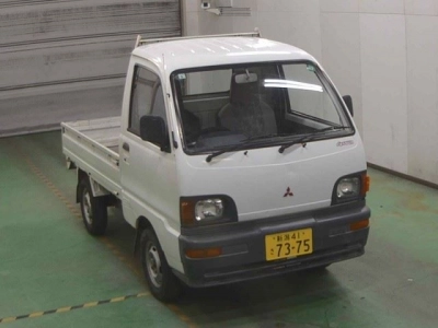 MITSUBISHI MINICAB