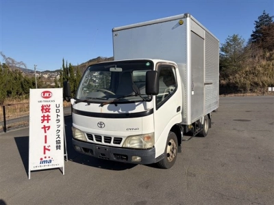 TOYOTA DYNA