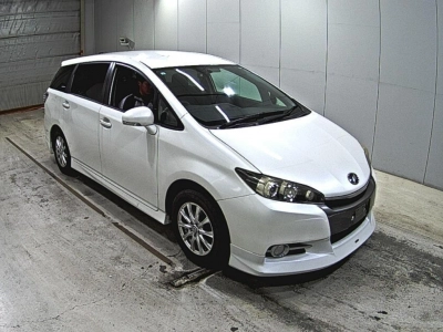 TOYOTA WISH