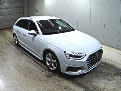 AUDI A4 AVANTE