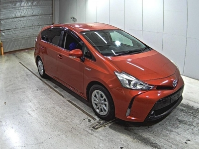TOYOTA PRIUS ALPHA
