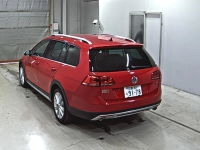 VOLKSWAGEN GOLF ALLTRACK