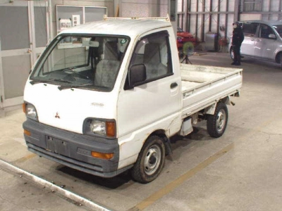 MITSUBISHI MINICAB