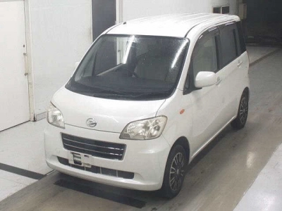DAIHATSU TANTO EXE