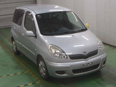 TOYOTA FUN CARGO