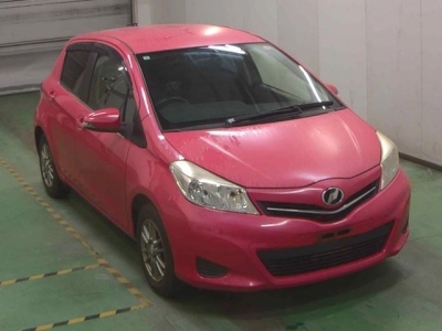 TOYOTA VITZ