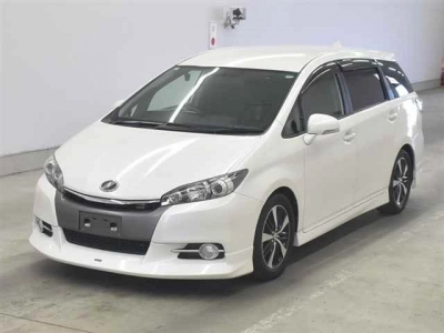 TOYOTA WISH