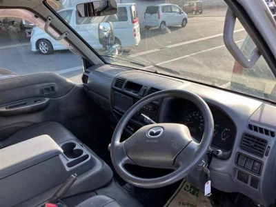 MAZDA BONGO VAN