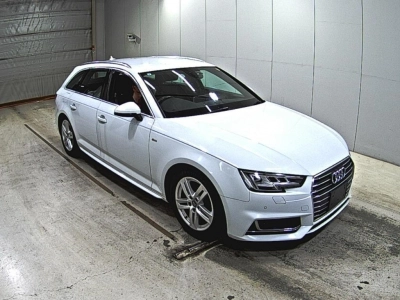 AUDI A4 AVANTE